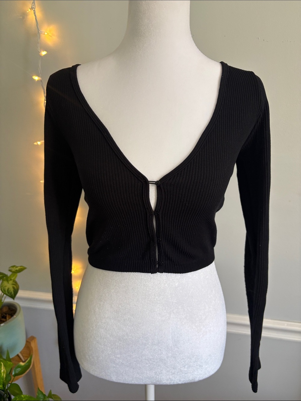 Black Cropped Cardigan